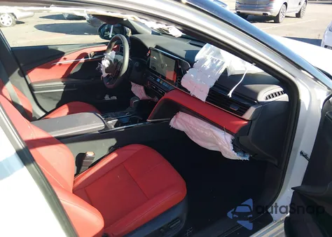 2025 Toyota Camry Xse z USA, uszkodzony, nr VIN 4T1DBADKXSU007218